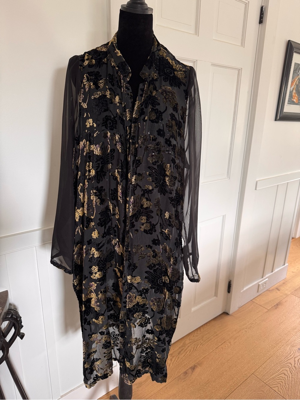 Black & Gold Floral Sheer Velvet Burnout Kimono Robe - Elegant Women's Layer